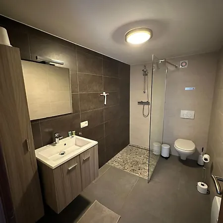 La Mesange アパート